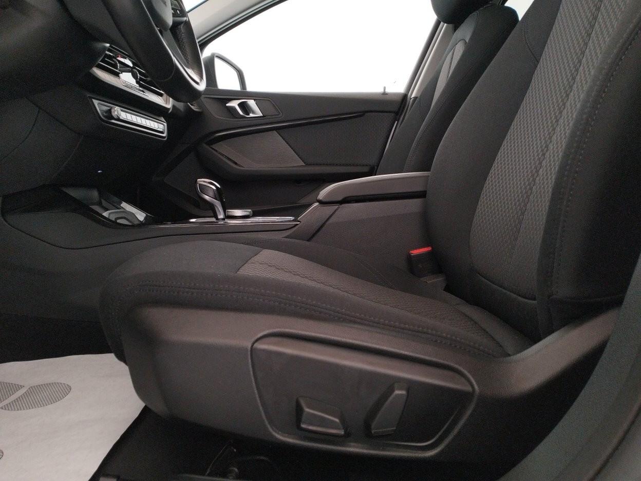 BMW 118d Business Advantage auto - TETTO APRIBILE - IVA ESPOSTA