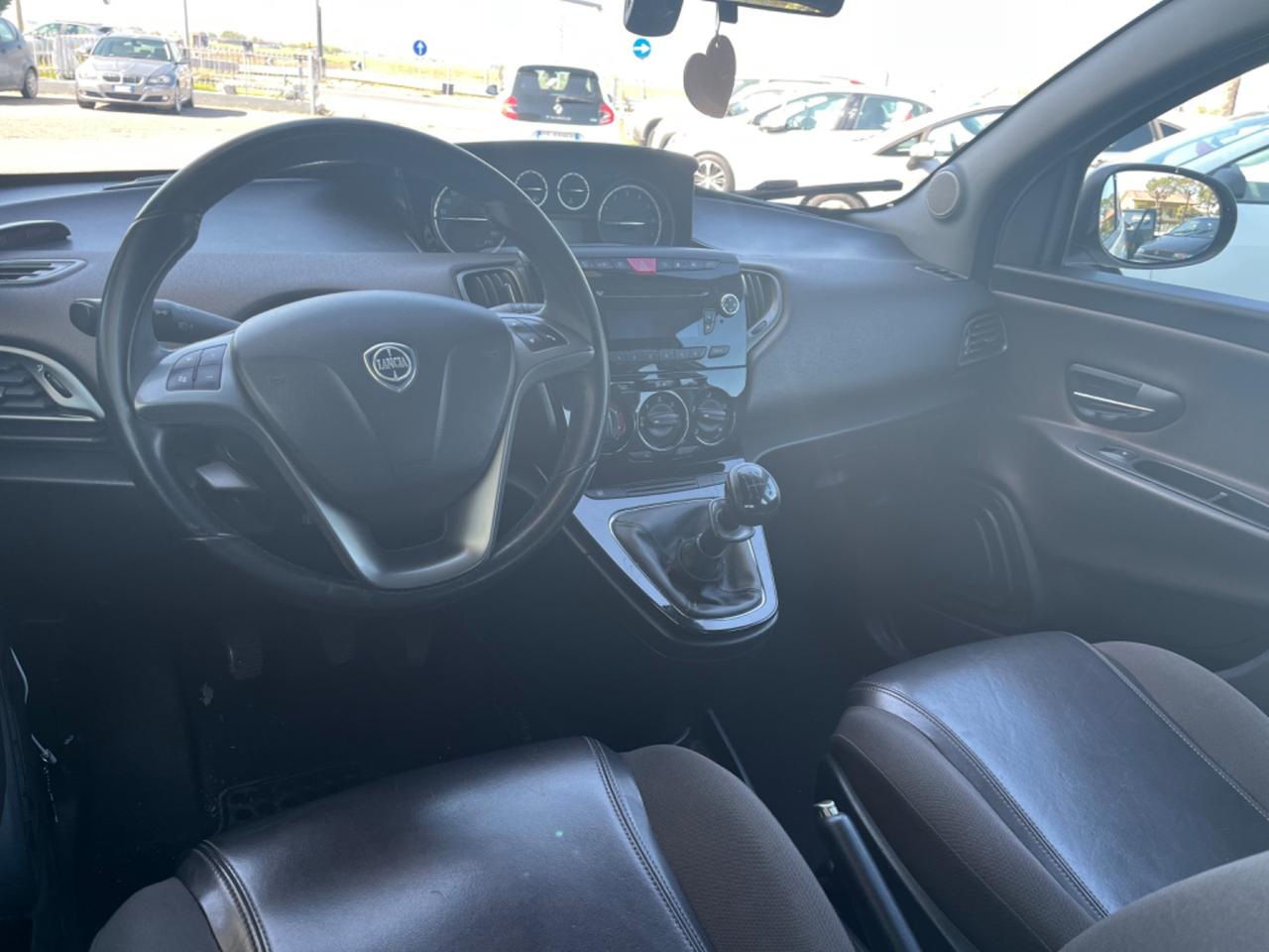 Lancia Ypsilon 1.2 69 CV 5 porte GPL ok neopatentati