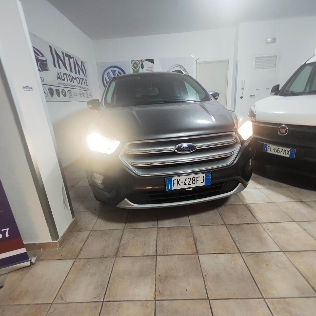 Ford Kuga 1.5 TDCI 120 CV S&S 2WD Powershift Business 12 mesi di garanzia