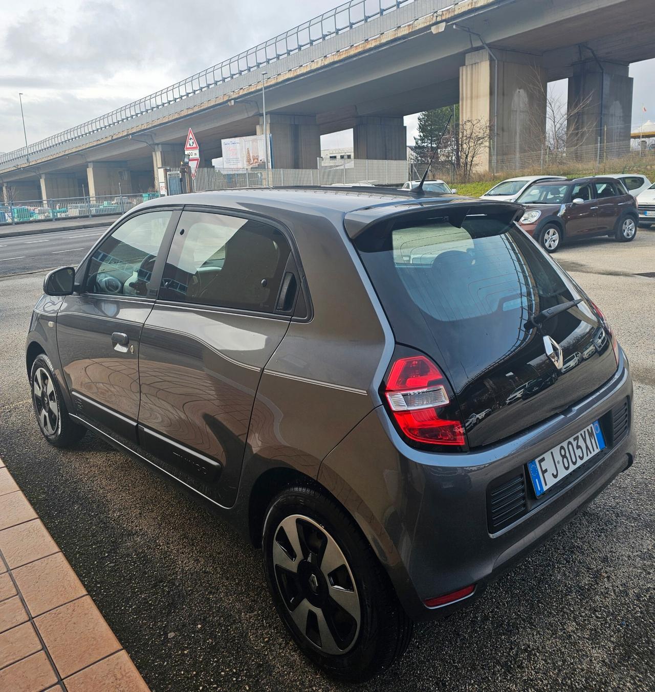 Renault Twingo SCe Lovely