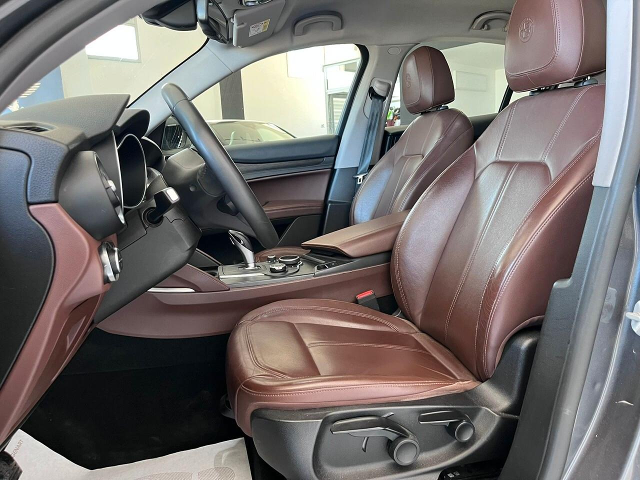 Alfa Romeo Stelvio 2.2 180 CV AT8