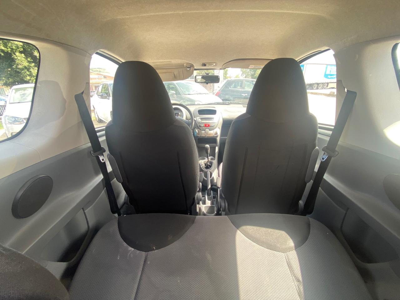 Toyota Aygo 1.0 12V VVT-i 3 porte Sol 68cv