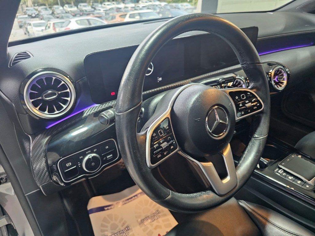 Mercedes-Benz A 180 d Automatic Business Luci Ambient