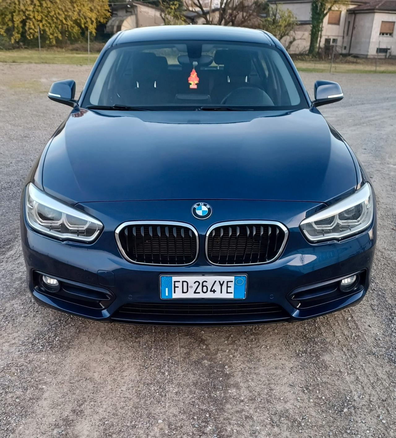 Bmw 116 116d 5p. Urban