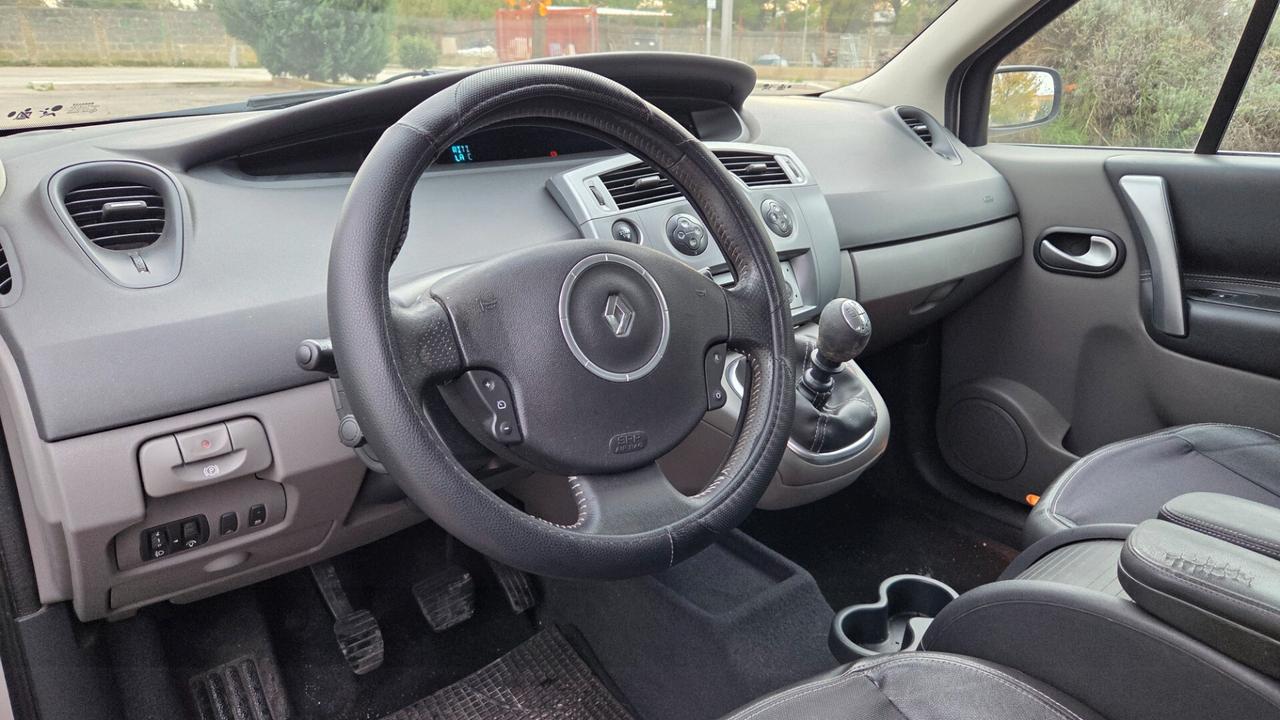 Renault Sceni 1.5 dCi/105CV Serie Speciale