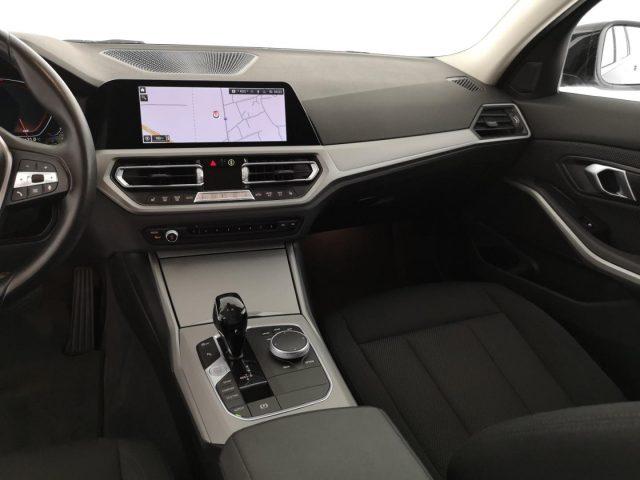 BMW 320 d xDrive Touring Luxury