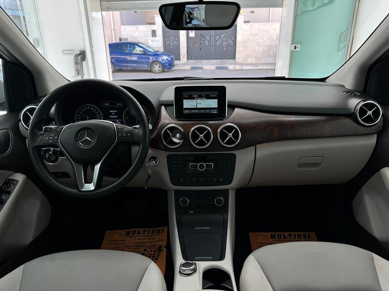 Mercedes-Benz B 200 d (cdi) Premium