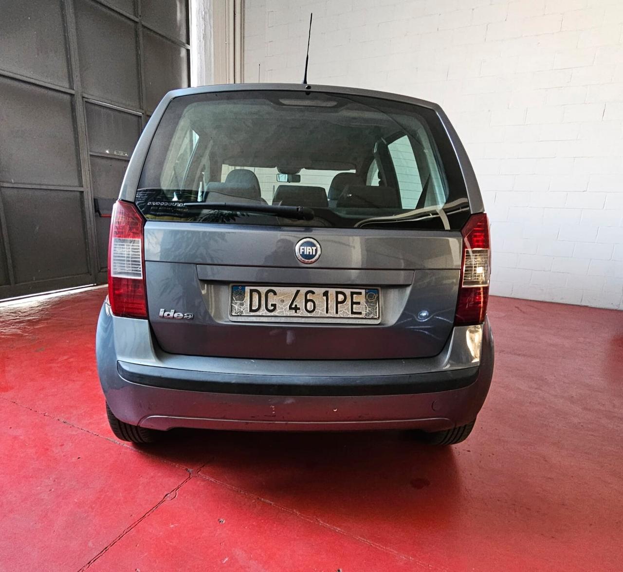 Fiat Idea 1.4 BlackEnergy Gpl