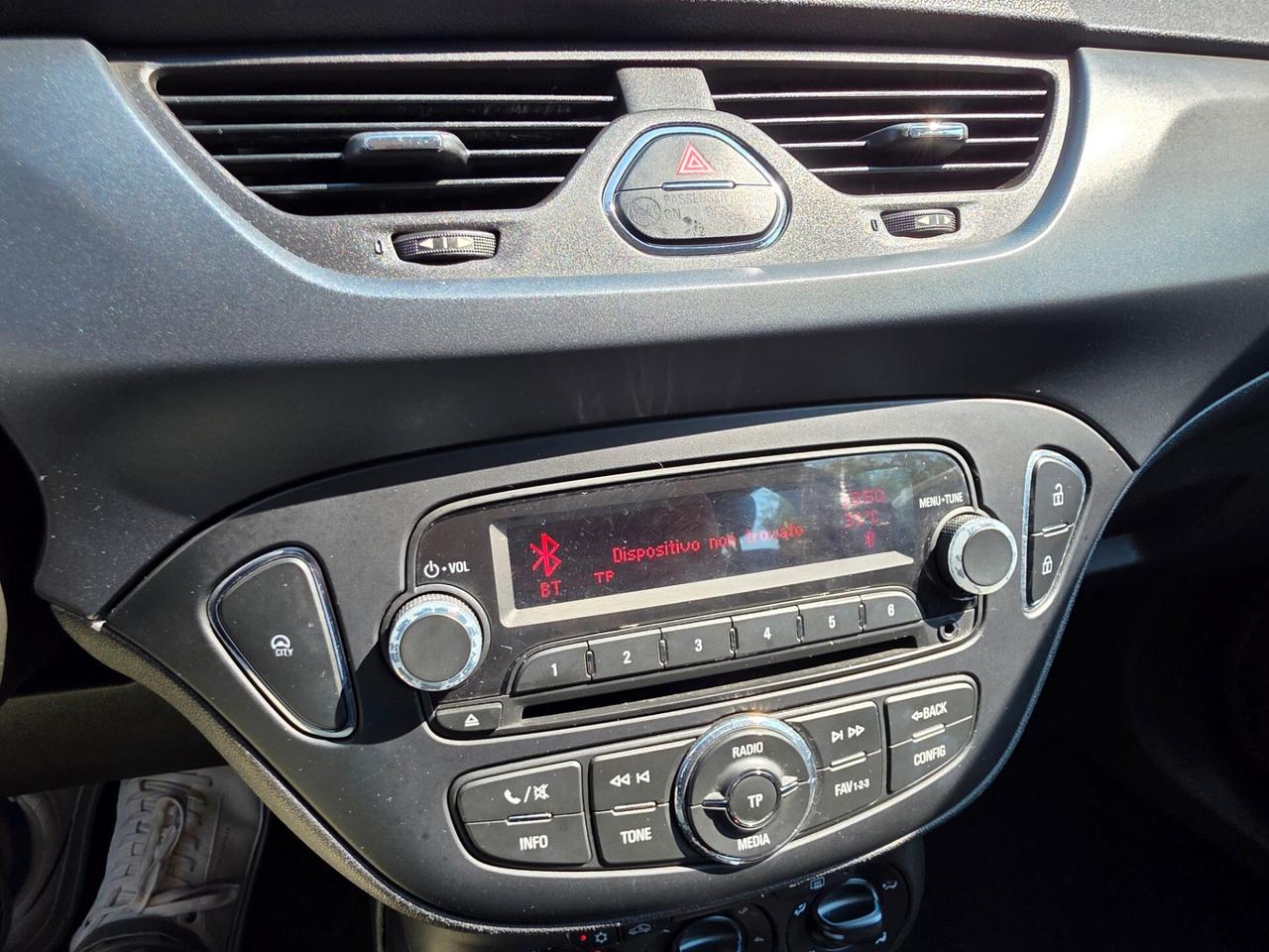 Opel Corsa 1.2 5 porte GPL