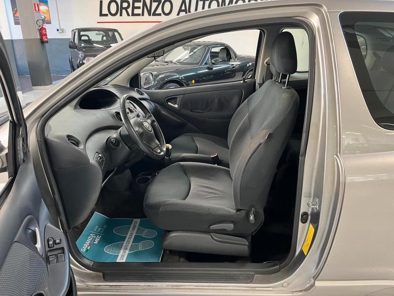 Toyota Yaris 3 Porte Yaris 3p 1.0 Sol