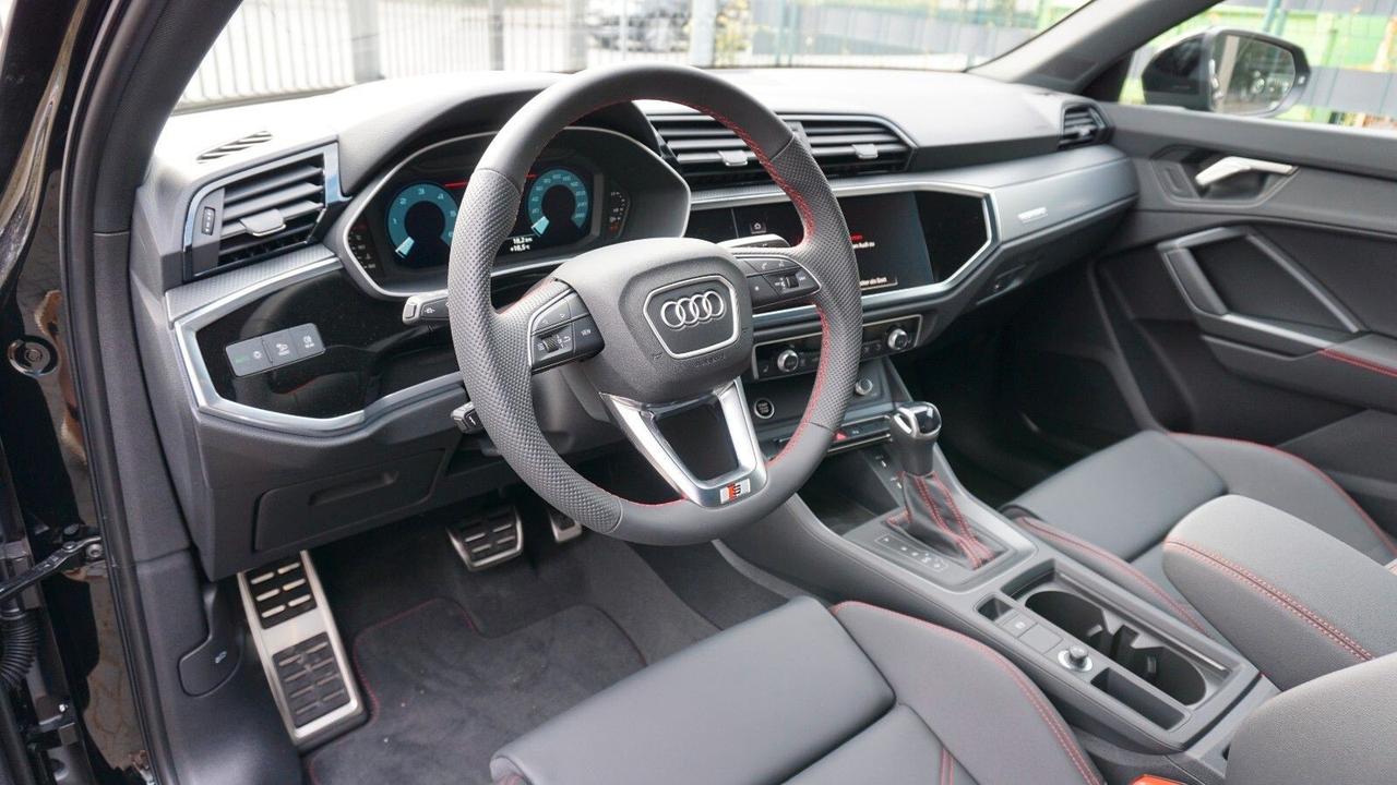 Audi Q3 40 TDI quattro S tronic S line edition