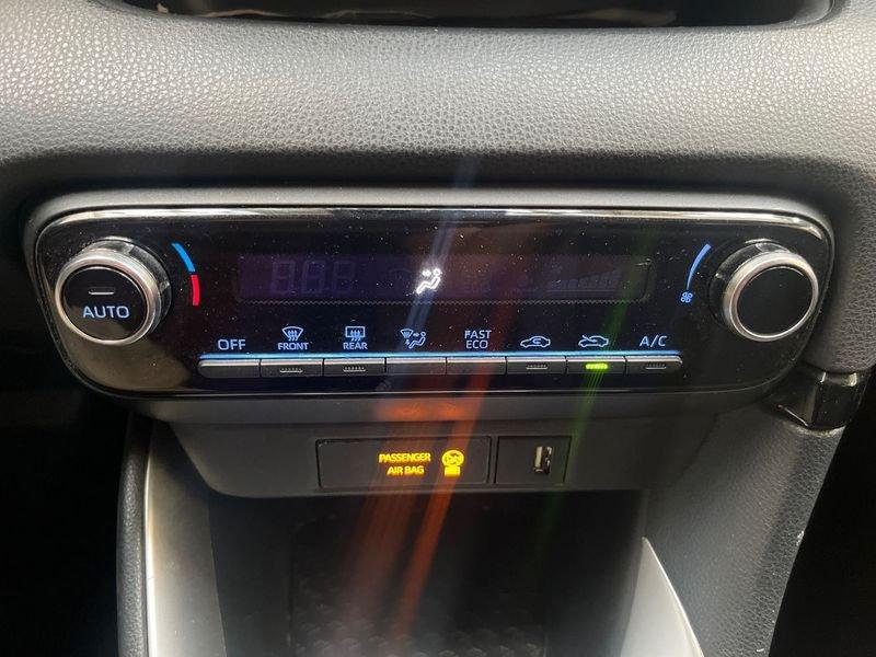 Toyota Yaris Hybrid Active MY21