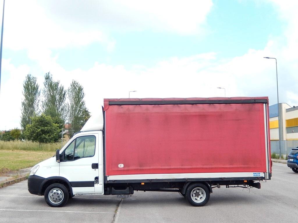 Iveco Daily 3.0 Telonato - DISTRIBUZIONE NUOVA