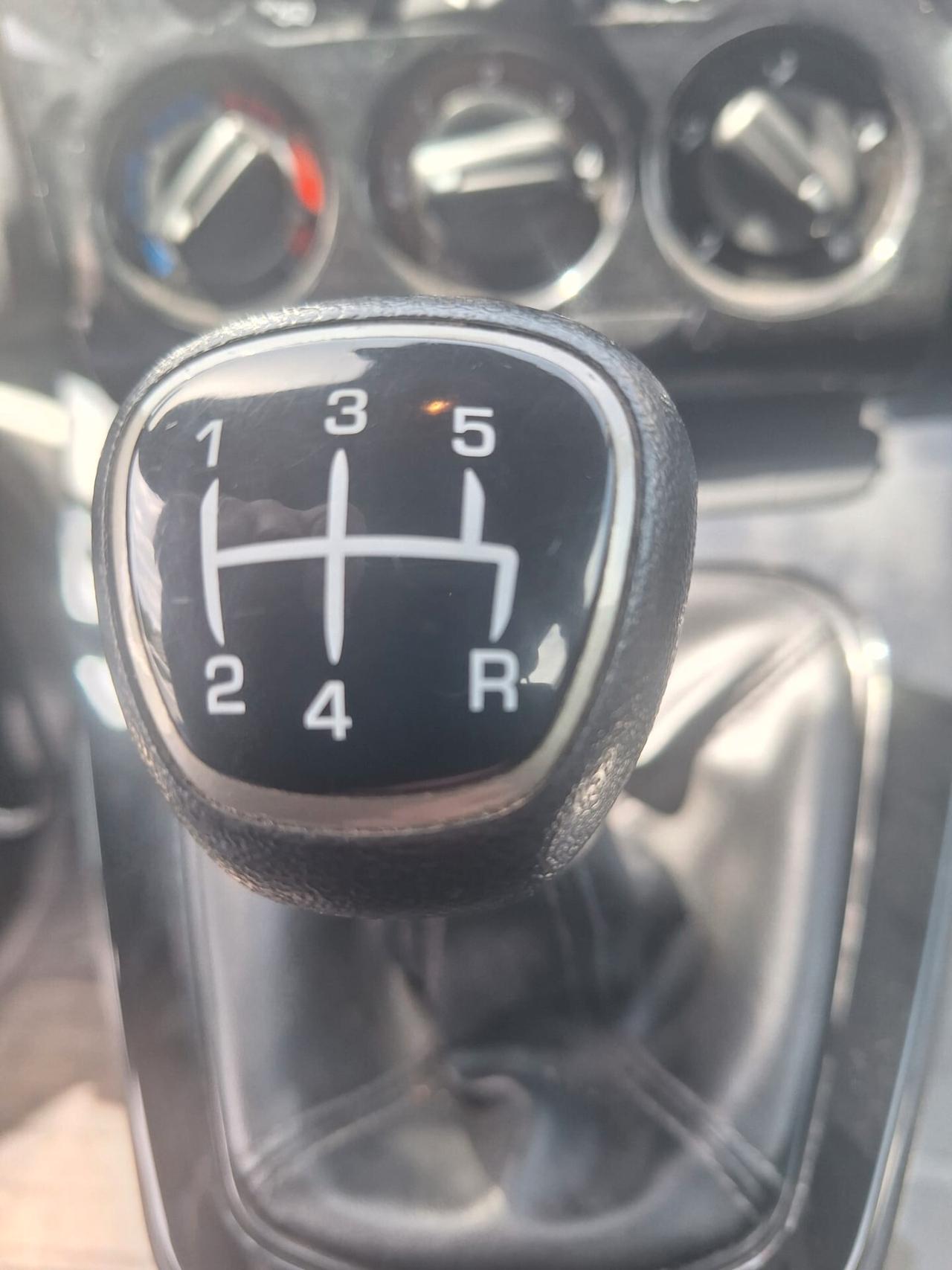 Lancia Ypsilon 1.2 69 CV 5 porte S&S Gold plus - n101192