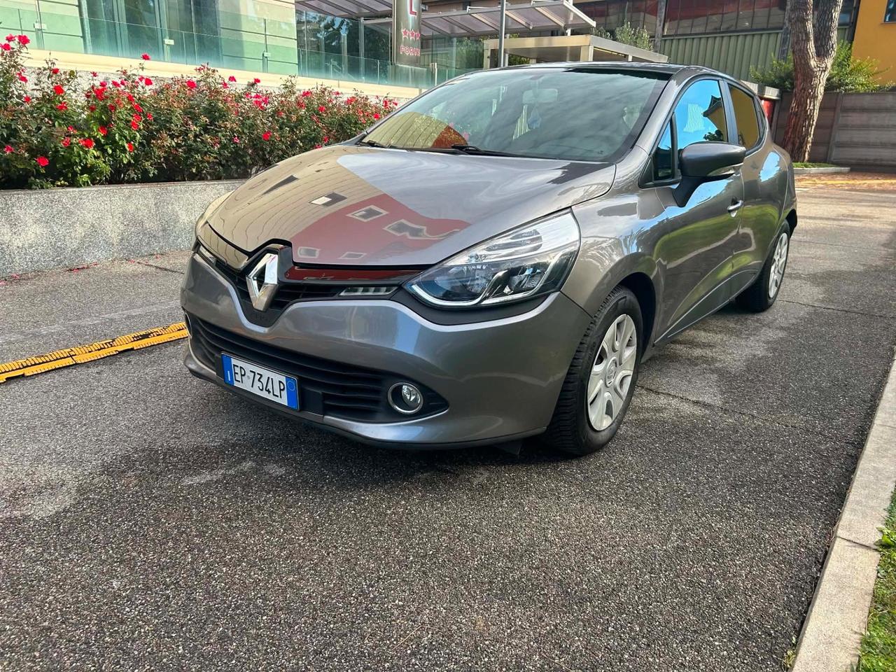 Renault Clio Sporter 1.2 75CV Live