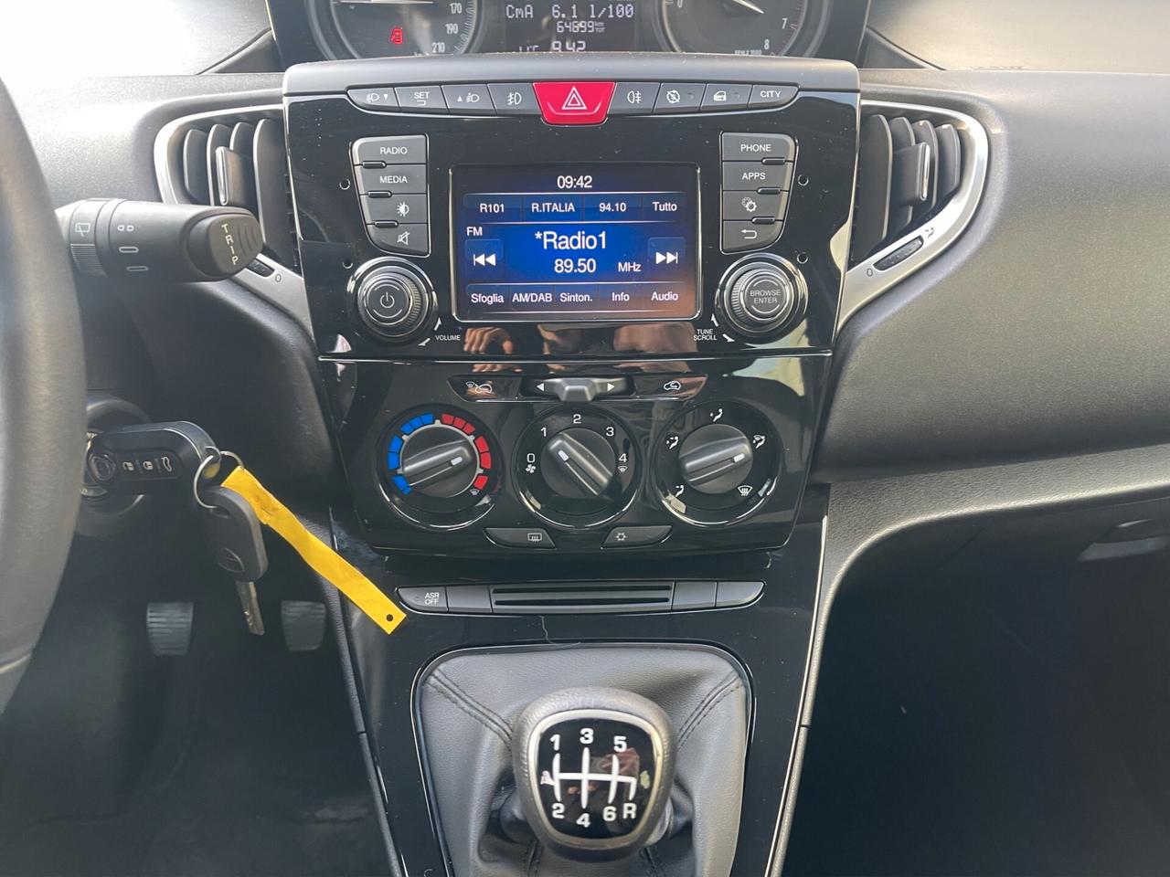 Lancia Ypsilon 1.0 FireFly 5 porte S&S Hybrid Ecochic Gold