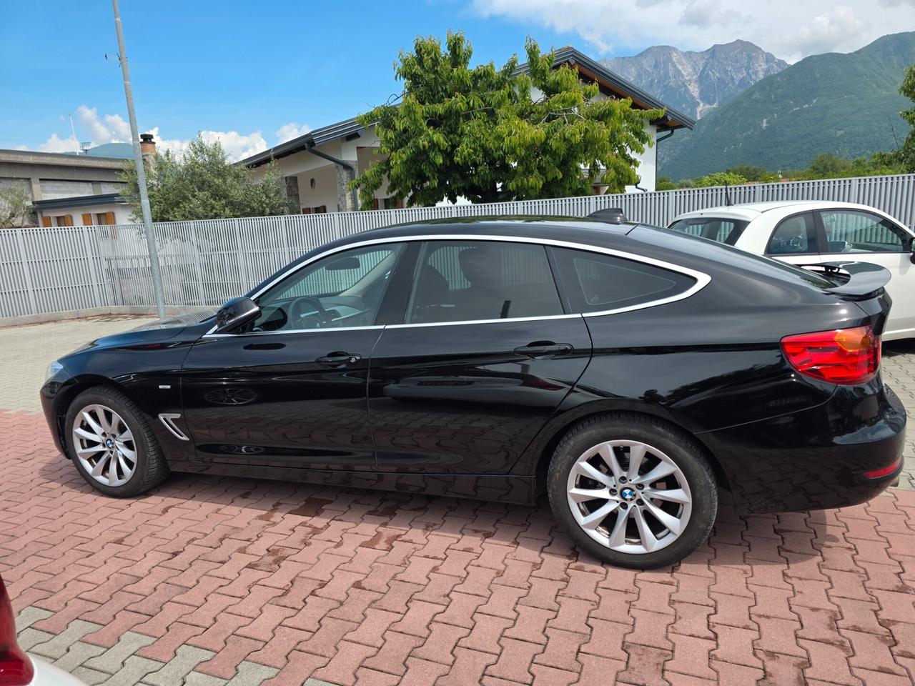 Bmw 320 320d xDrive Modern perfetta e garantita 12M