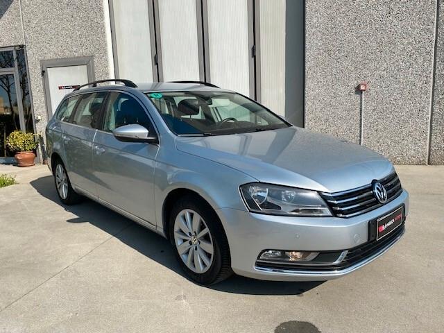 Volkswagen Passat VII 2011 Var. 2.0 TDI Comfortline Business