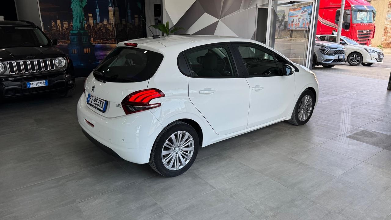 Peugeot 208 BlueHDi 75 5 porte Allure-2019