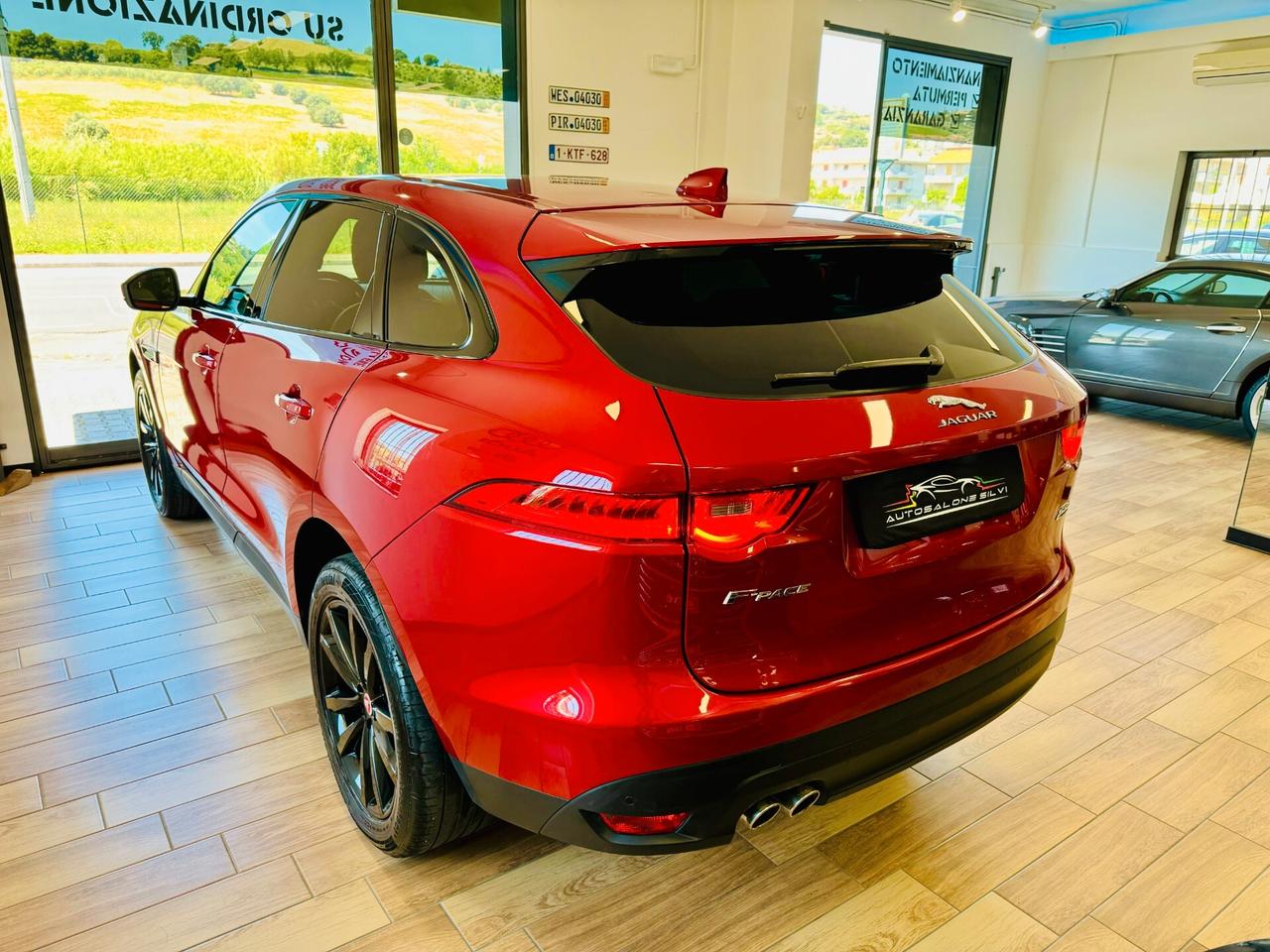 Jaguar F-Pace 2.0 D 180 CV AWD aut. Prestige