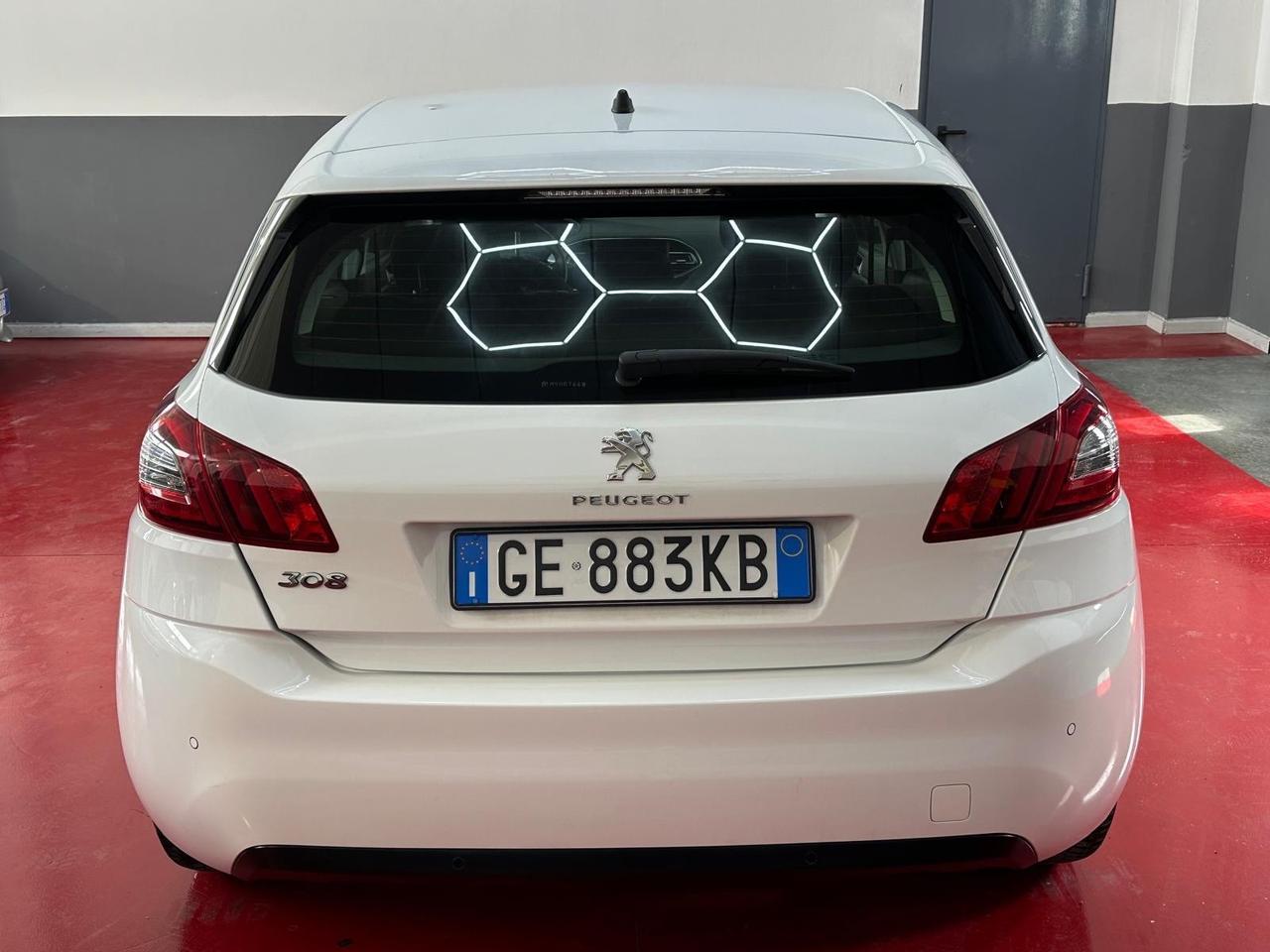 Peugeot 308 BlueHDi 130 S&S Allure
