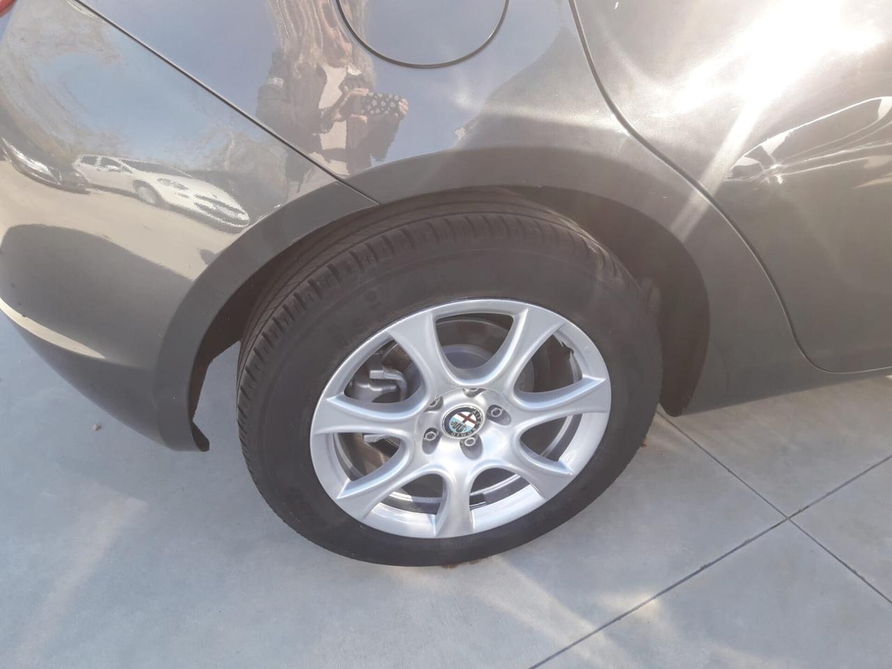 Alfa Romeo Giulietta 1.6 JTDm-2 105 CV Distinctive