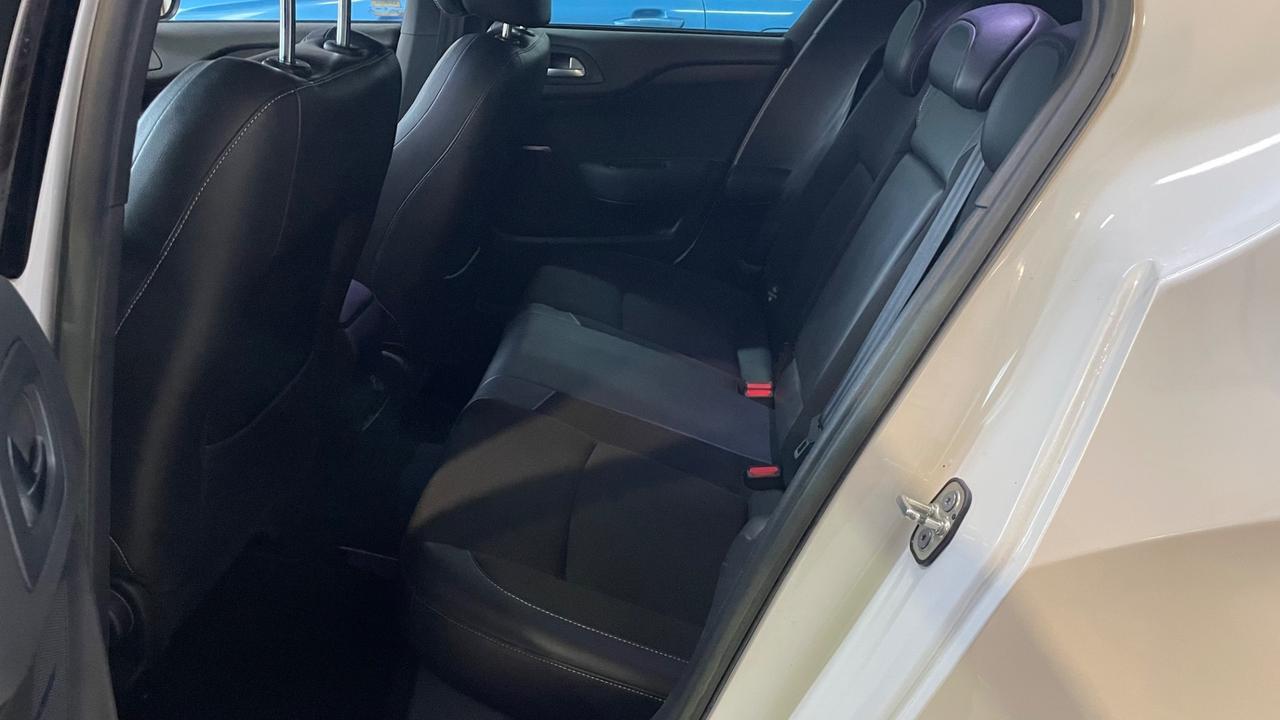 Ds DS4 4 BlueHDi 120 S&S So Chic