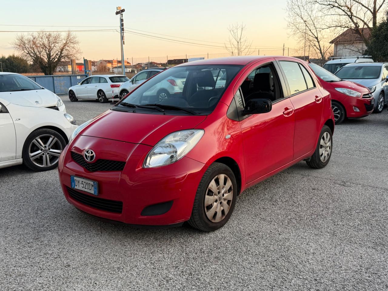 Toyota Yaris 1.3 5 porte