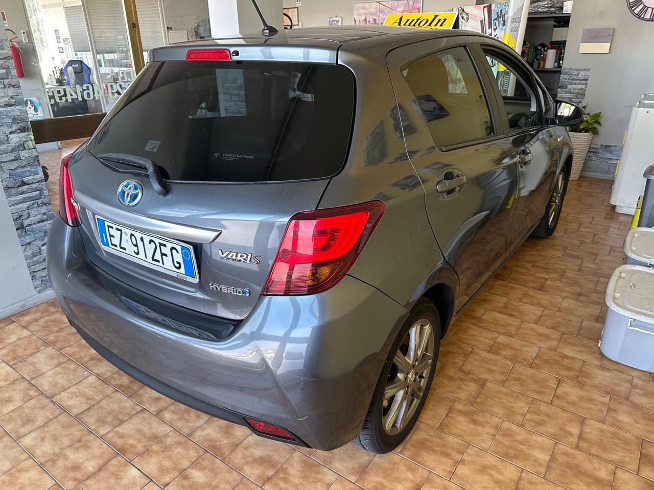 Toyota Yaris 1.5 Hybrid batteria appena sostituita