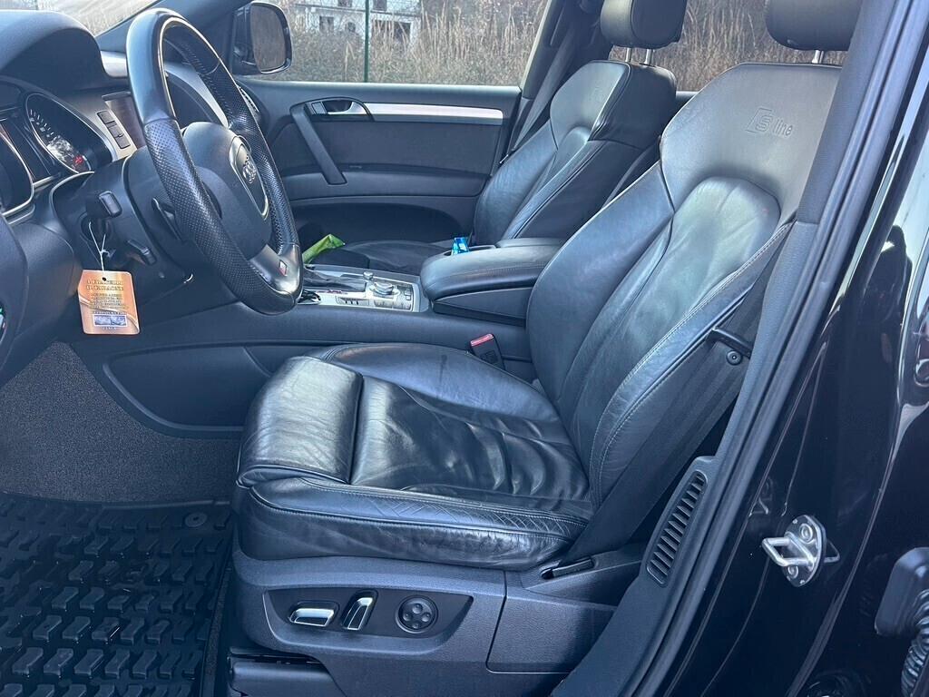 Audi Q7 3.0 V6 TDI 233CV quattro tiptronic S-LINE