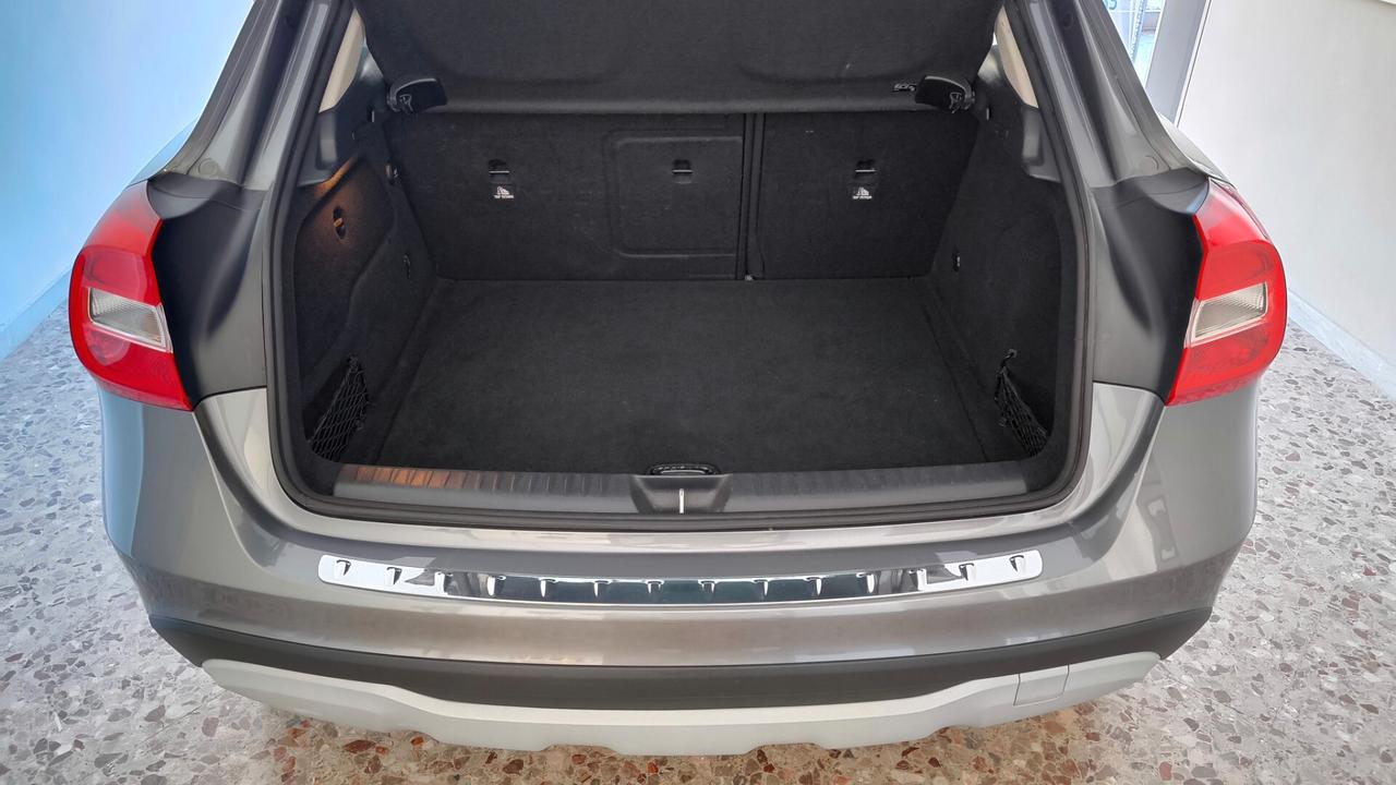 Mercedes-benz GLA 180 d Business