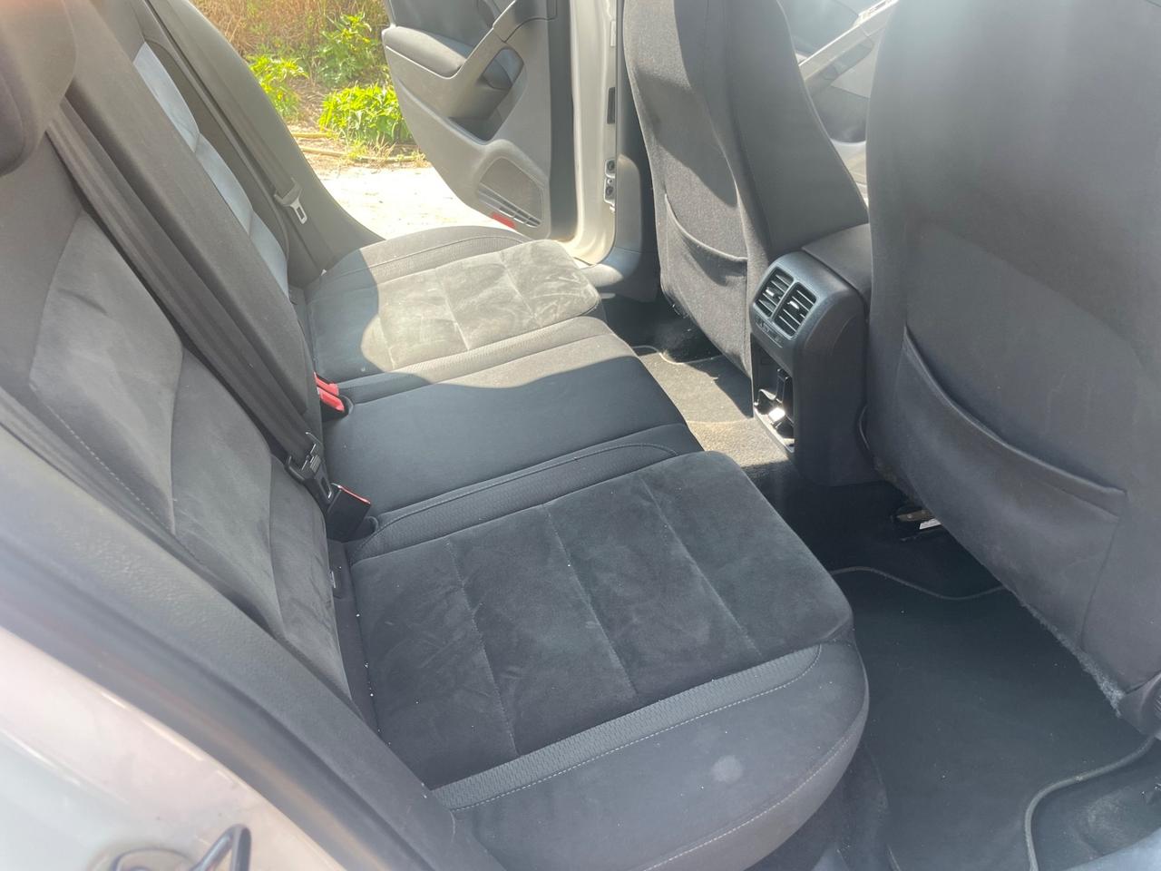 Volkswagen Golf 6 1.6 TDI 105 cv 5p. Highline garanzia 12