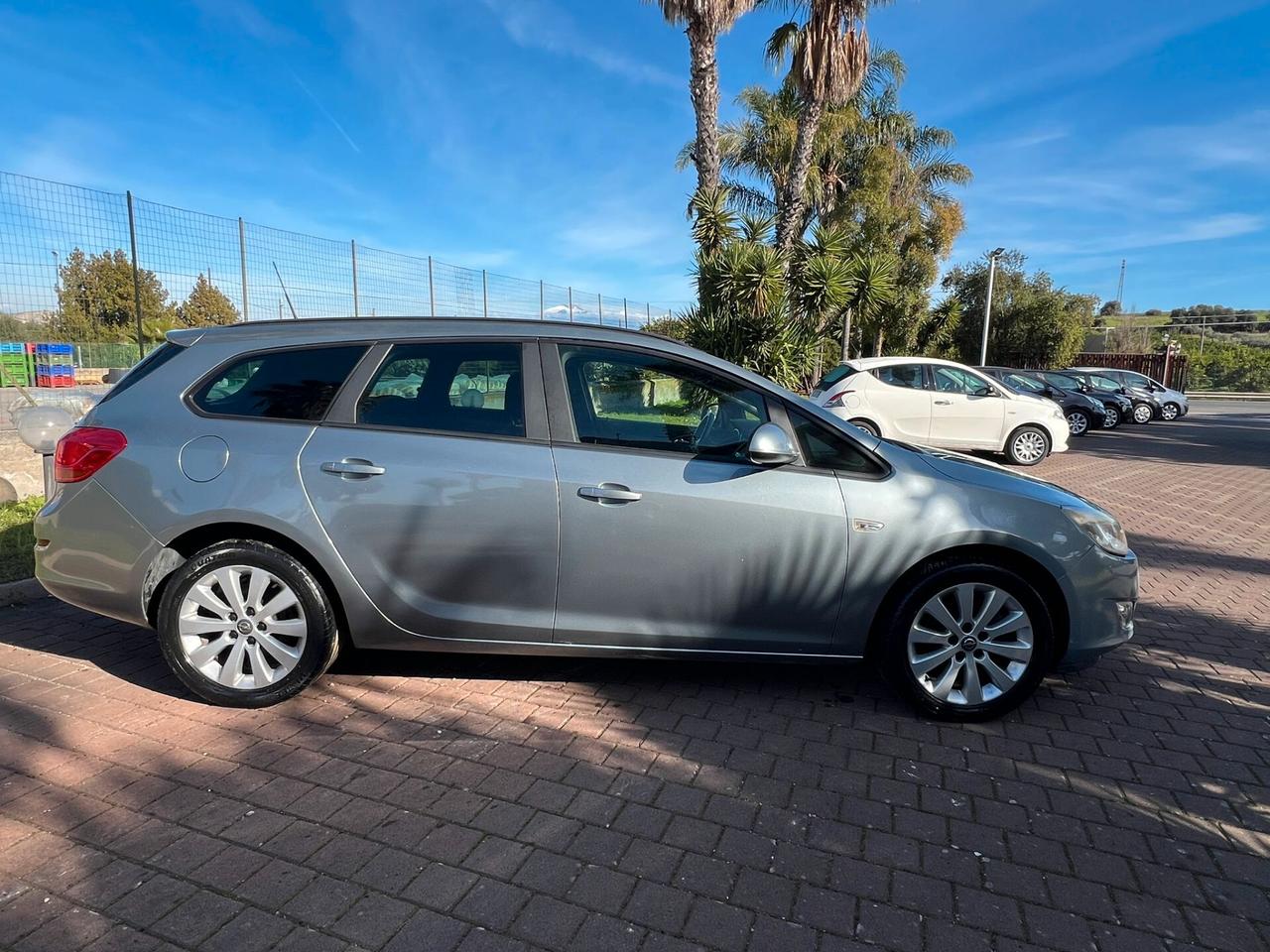 Opel Astra 1.7 CDTI 110CV Sports Tourer Cosmo Fleet