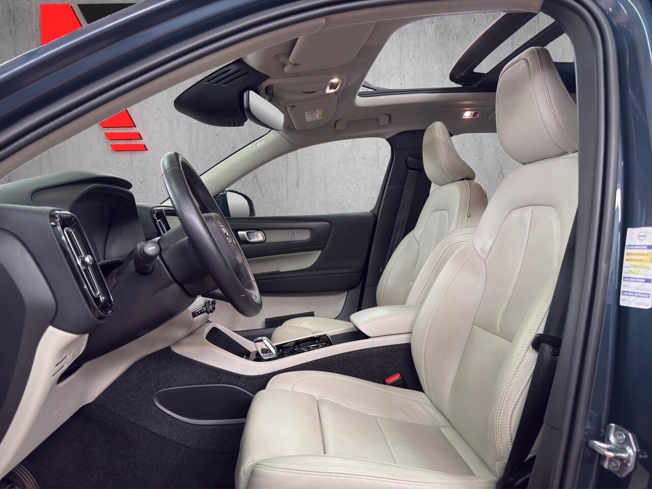 Volvo XC40 T5 Recharge Plug-in Hybrid Inscription
