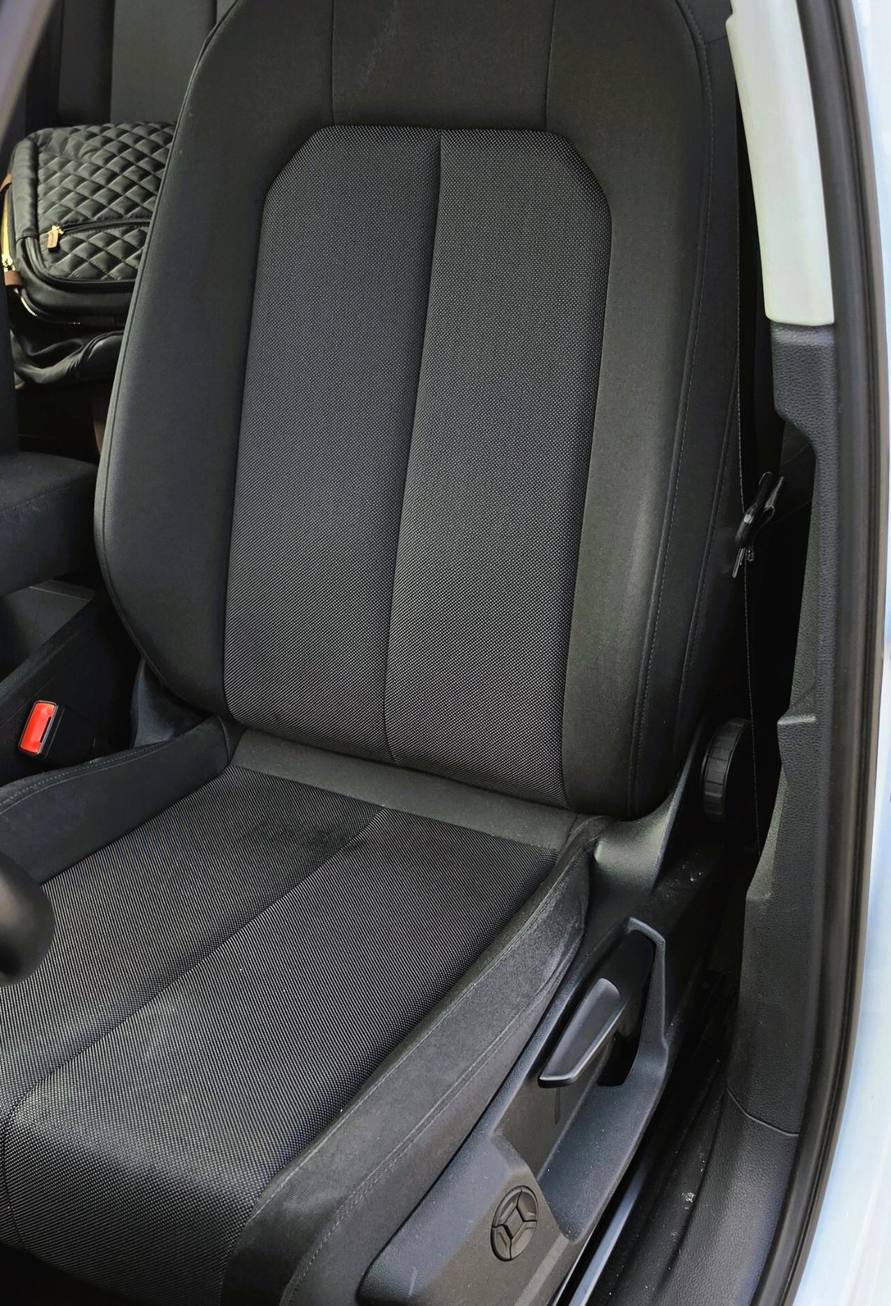 Audi Q3 35 TDI quattro S tronic Business