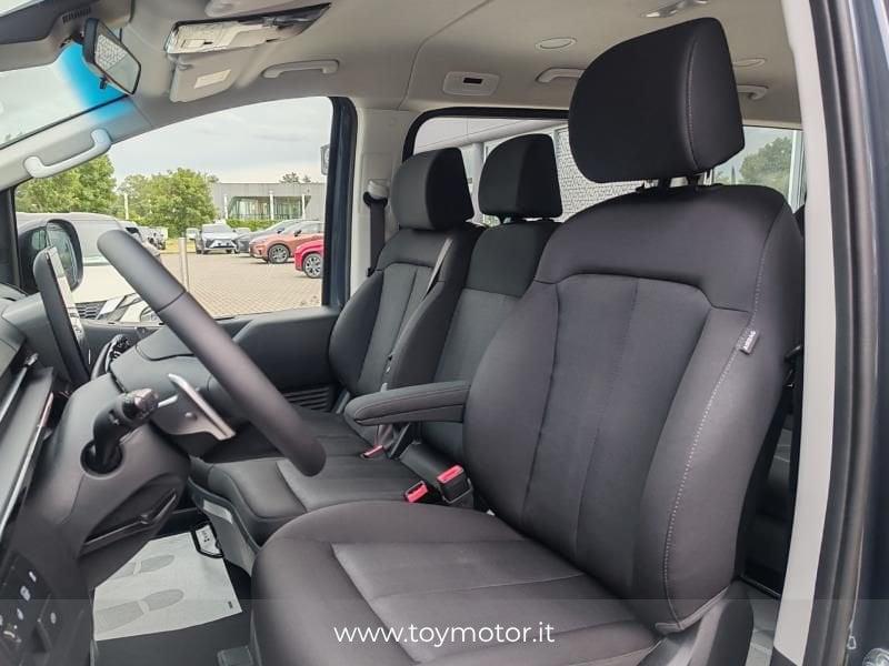 Hyundai Staria 1.6 HEV AT 2WD 9 posti Wagon