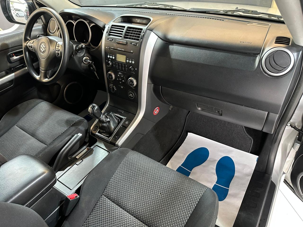 Suzuki Grand Vitara 5p 1.9 ddis - NEOPATENTATI - OPERATORI DEL SETTORE