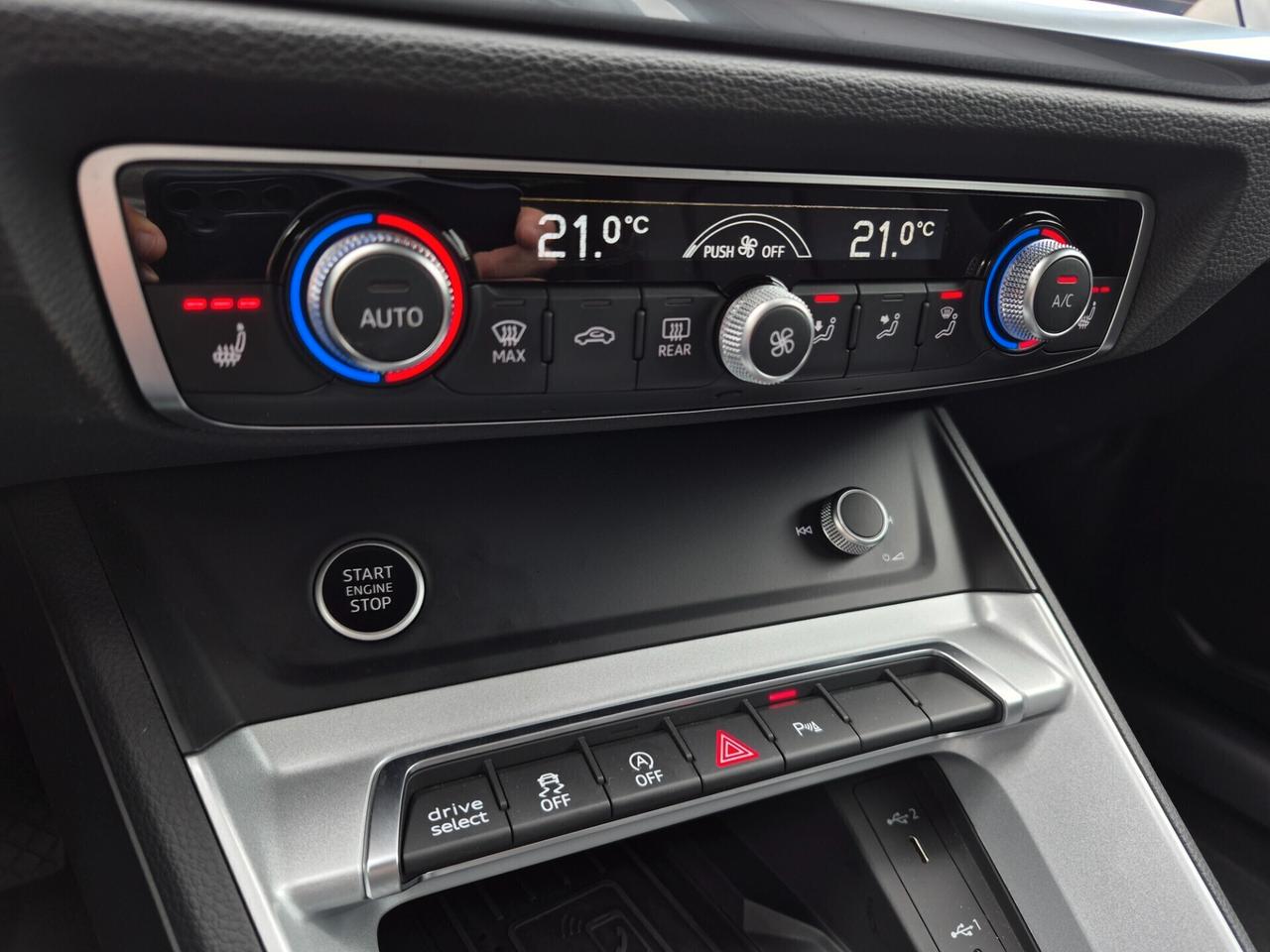 Audi Q3 SPB 35 TFSI S TRONIC MATRIX APPLE CARPLAY + ANDROID AUTO