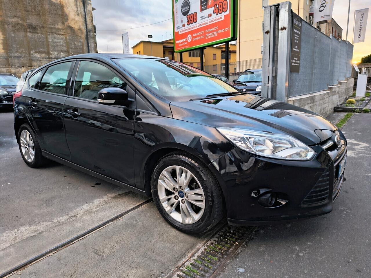 FORD FOCUS 1.6 DIESEL BERLINA UNICOPROPRIETARIO