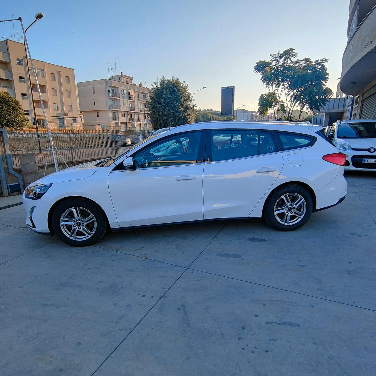 Ford Focus 1.5 EcoBlue 120 CV SW Business