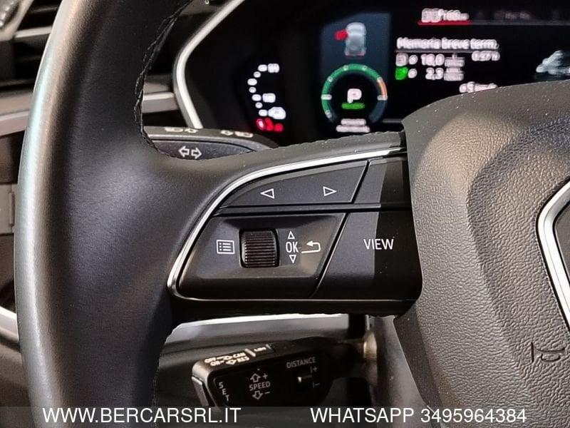 Audi Q3 45 TFSI e S tronic Business