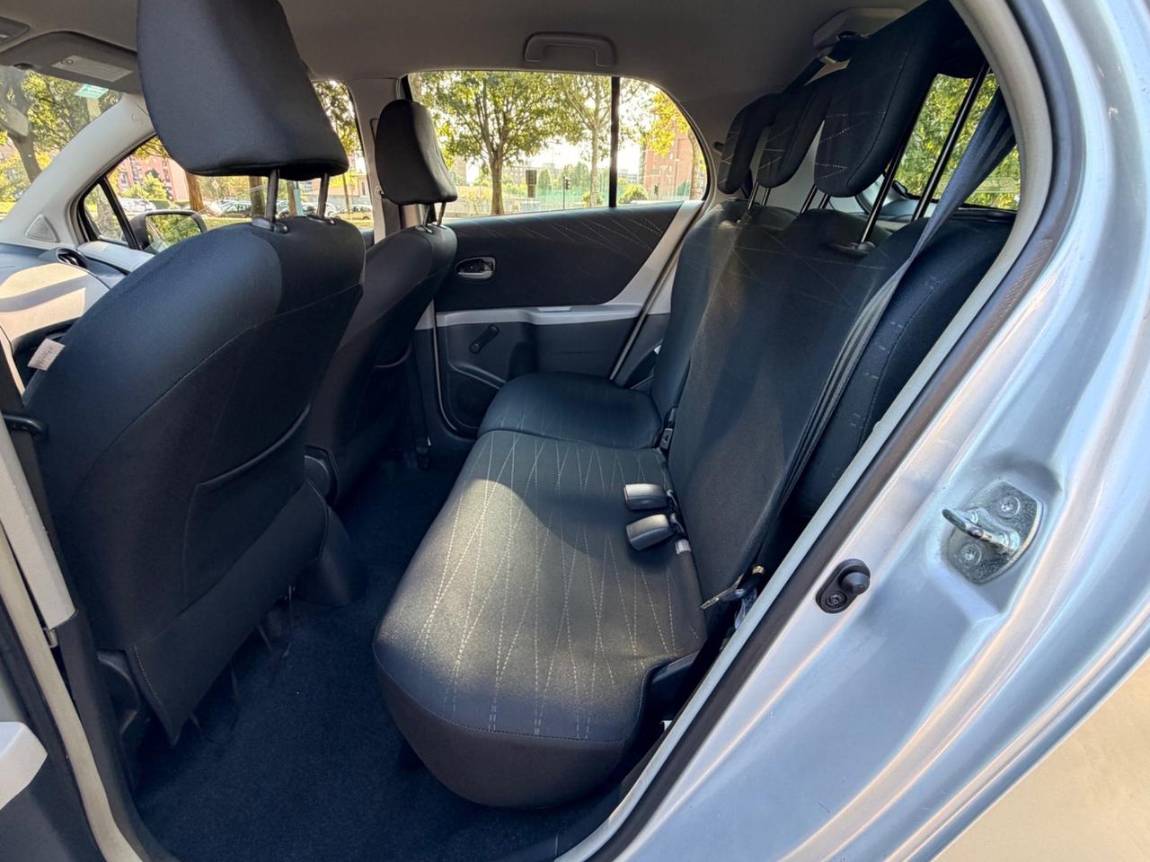 Toyota Yaris 1.3 Benz 5 porte Sol *OK NEO PATENTATI*