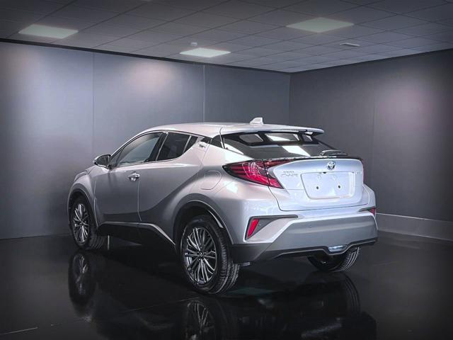 TOYOTA C-HR 1.8 Hybrid E-CVT Lounge