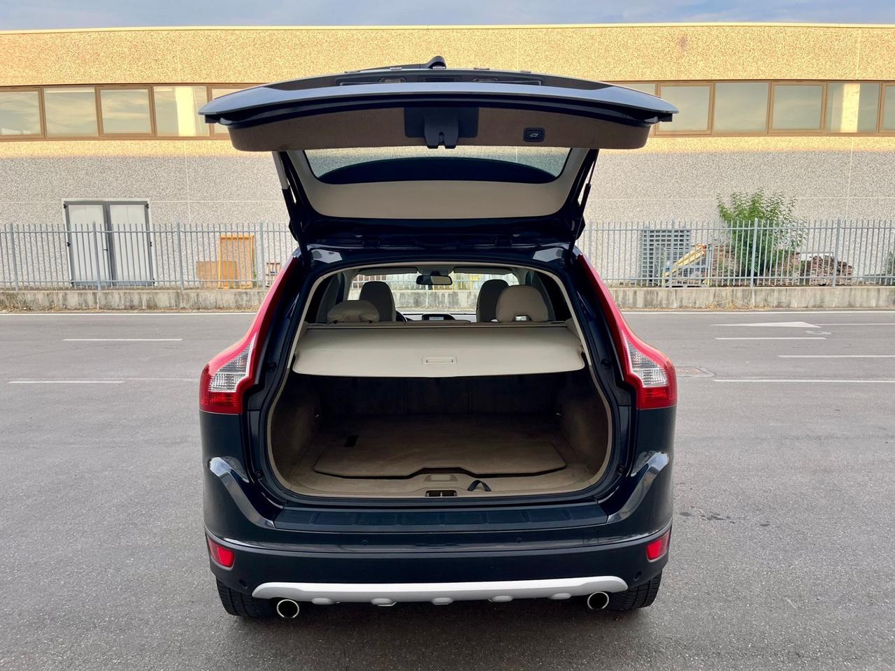 Volvo XC60 2.4d 2010 165.000km 4x4 perfetta