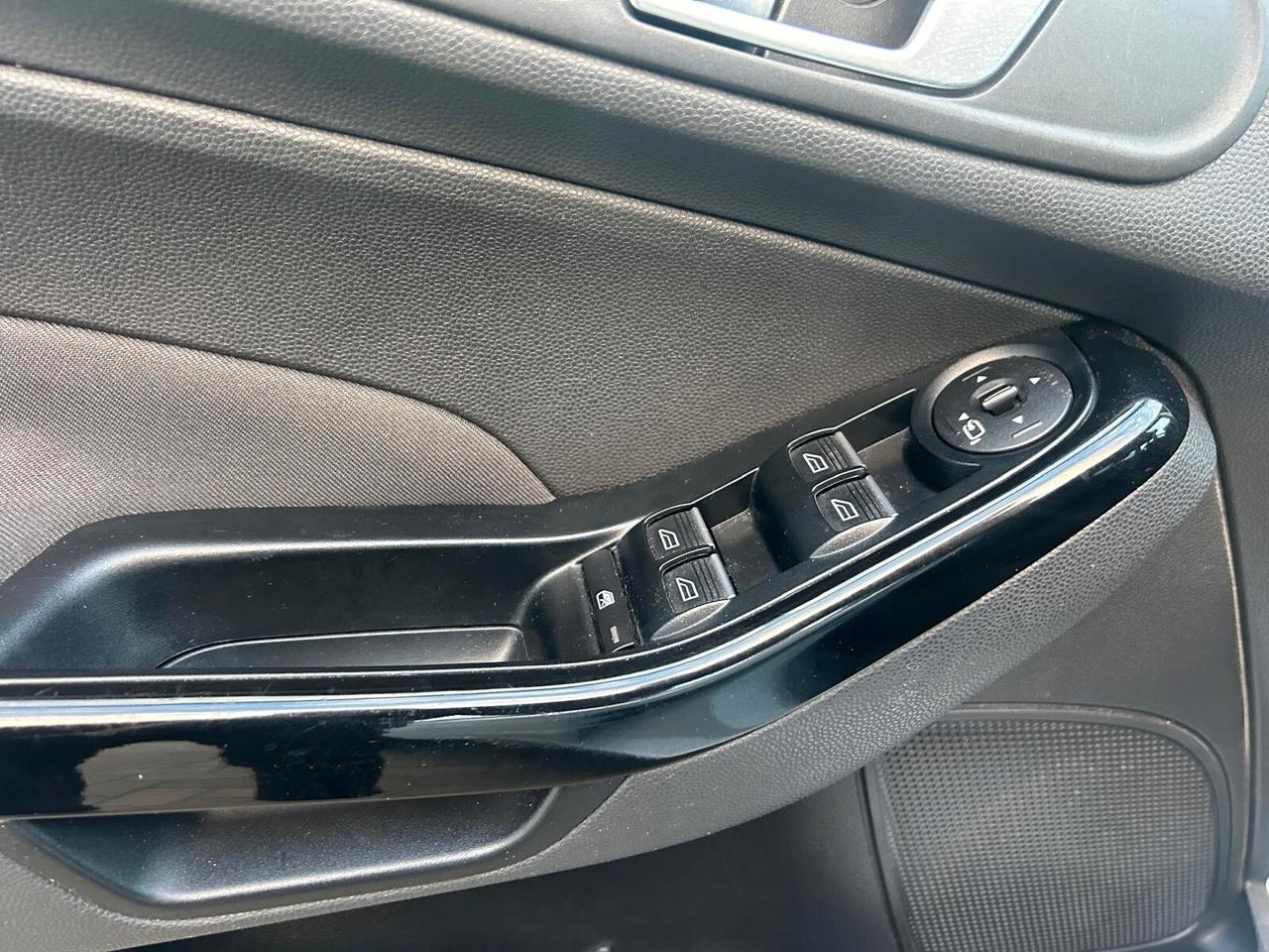 Ford Fiesta 1.5 TDCi 75CV 5 porte Titanium