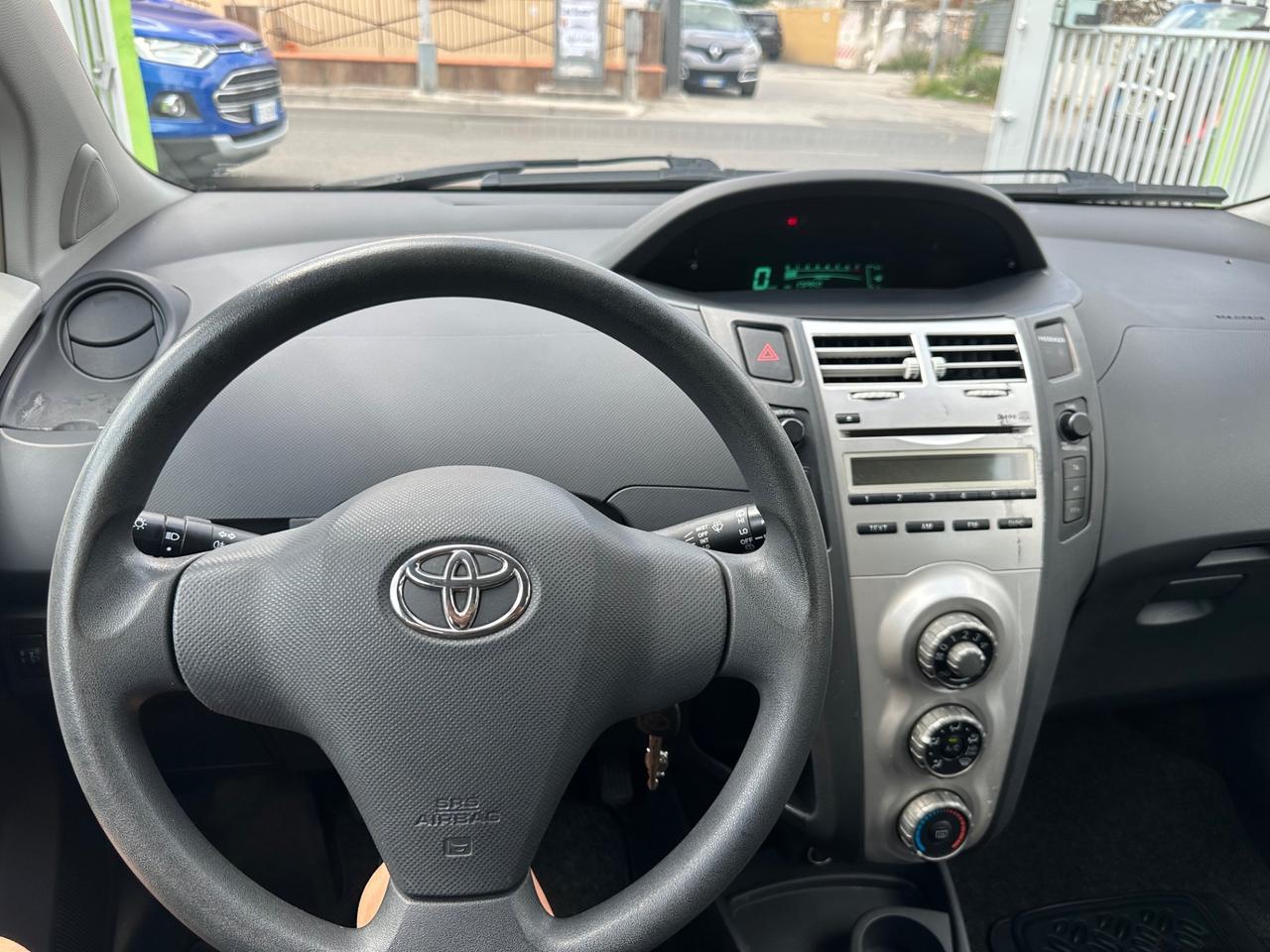 Toyota Yaris 1.0 5 porte Sol 2006