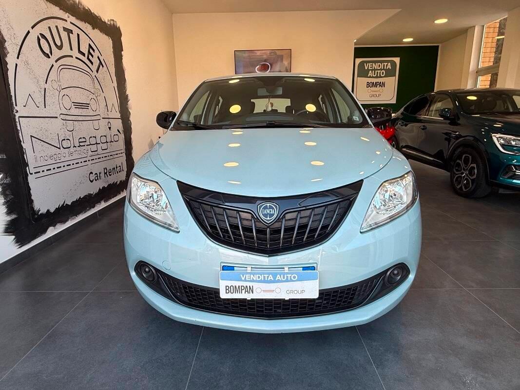 Lancia Ypsilon III 1.0 firefly hybrid Silver s&s 70cv 5p.ti