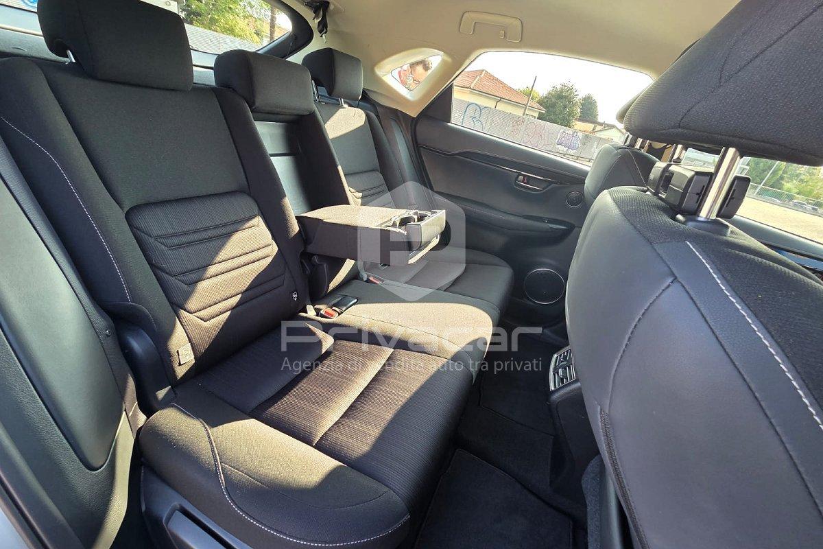 LEXUS NX Hybrid 4WD Business