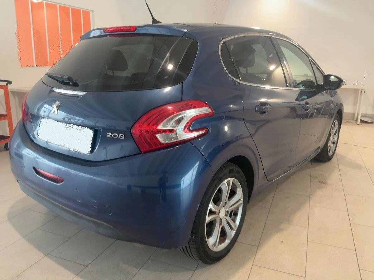 Peugeot 208 1.2 VTi 82 CV 2013 IN ARRIVO