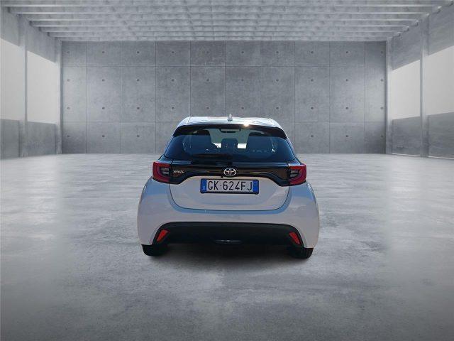 TOYOTA Yaris 4ª serie 1.0 5 porte Trend